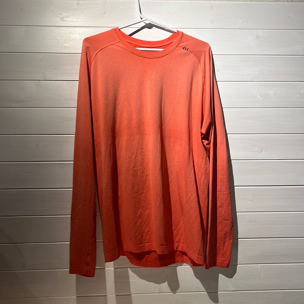Men’s Lululemon Long Sleeve Size L